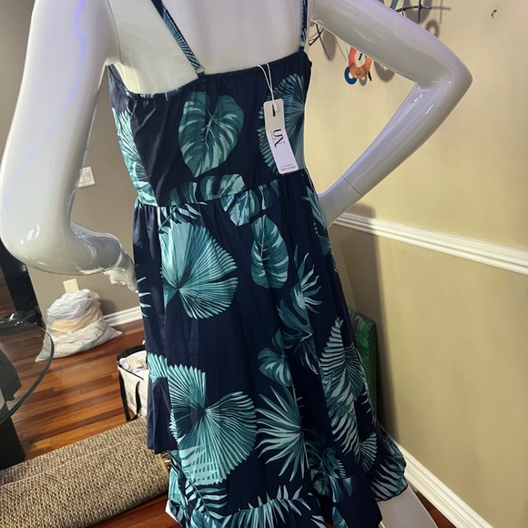 Dress size M - Picture 2 of 2